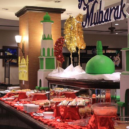 Le Grandeur Hotel Balikpapan מראה חיצוני תמונה