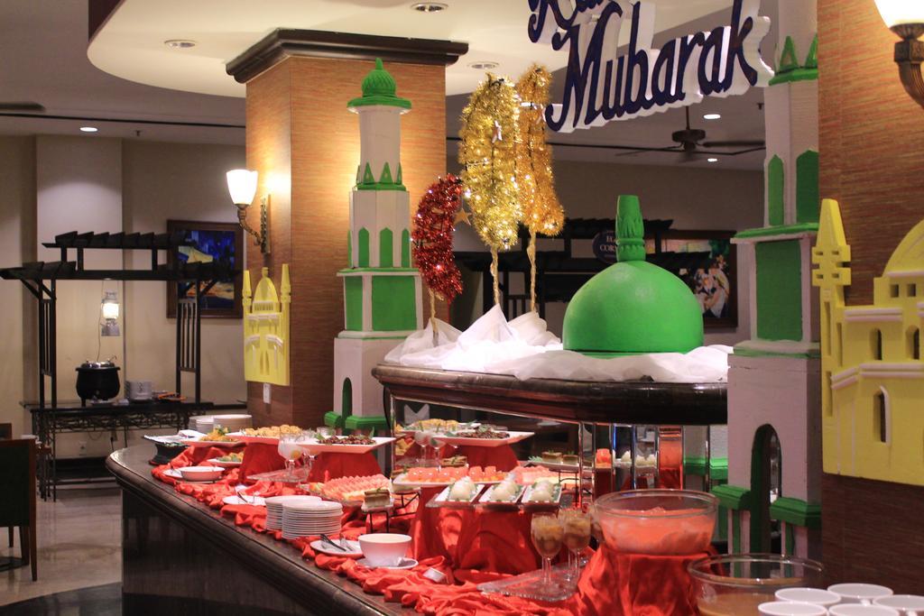 Le Grandeur Hotel Balikpapan מראה חיצוני תמונה