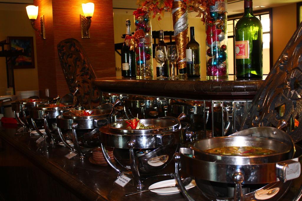 Le Grandeur Hotel Balikpapan מראה חיצוני תמונה