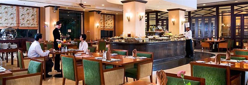 Le Grandeur Hotel Balikpapan מראה חיצוני תמונה