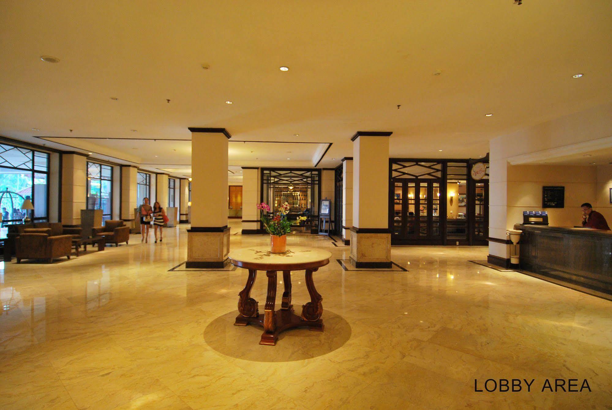 Le Grandeur Hotel Balikpapan מראה חיצוני תמונה