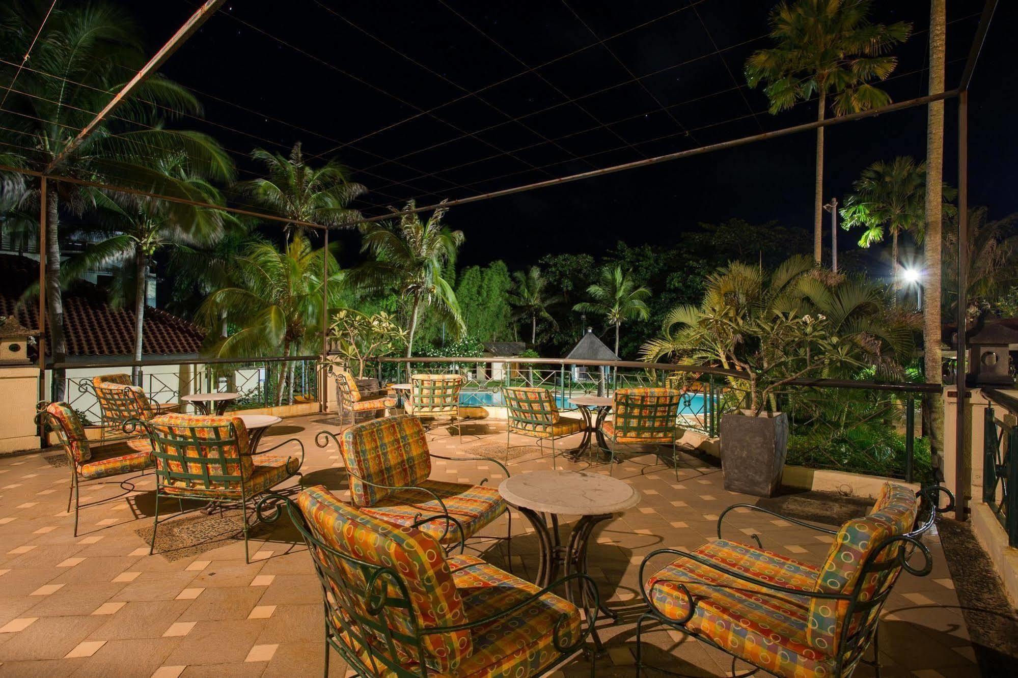 Le Grandeur Hotel Balikpapan מראה חיצוני תמונה
